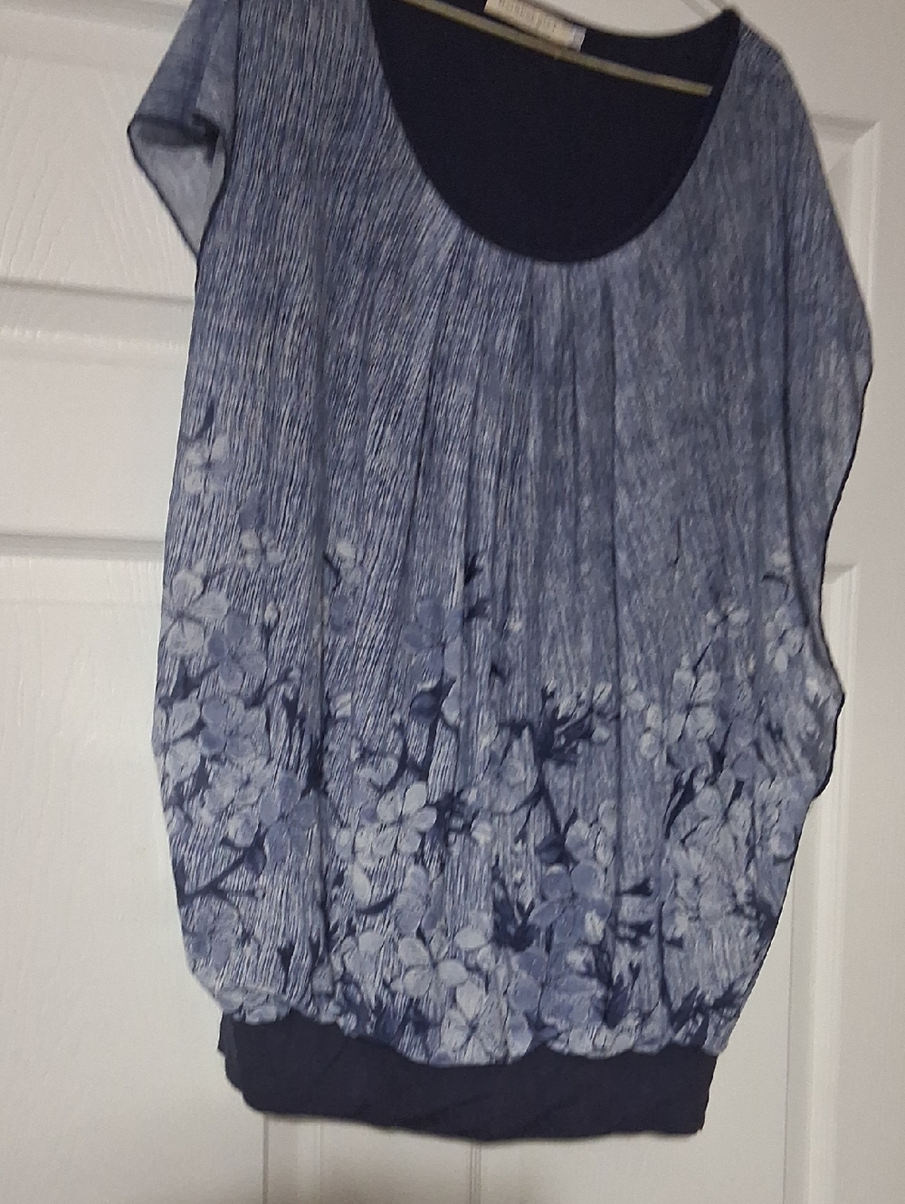 Women's Navy Floral Scoop-Neck Tunic TopSz XL $19